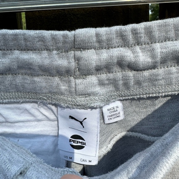 Puma X Pepsi Cola 50th Anniversary T7 Cropped Track
Pants Light Heather Gray - Picture 9 of 16